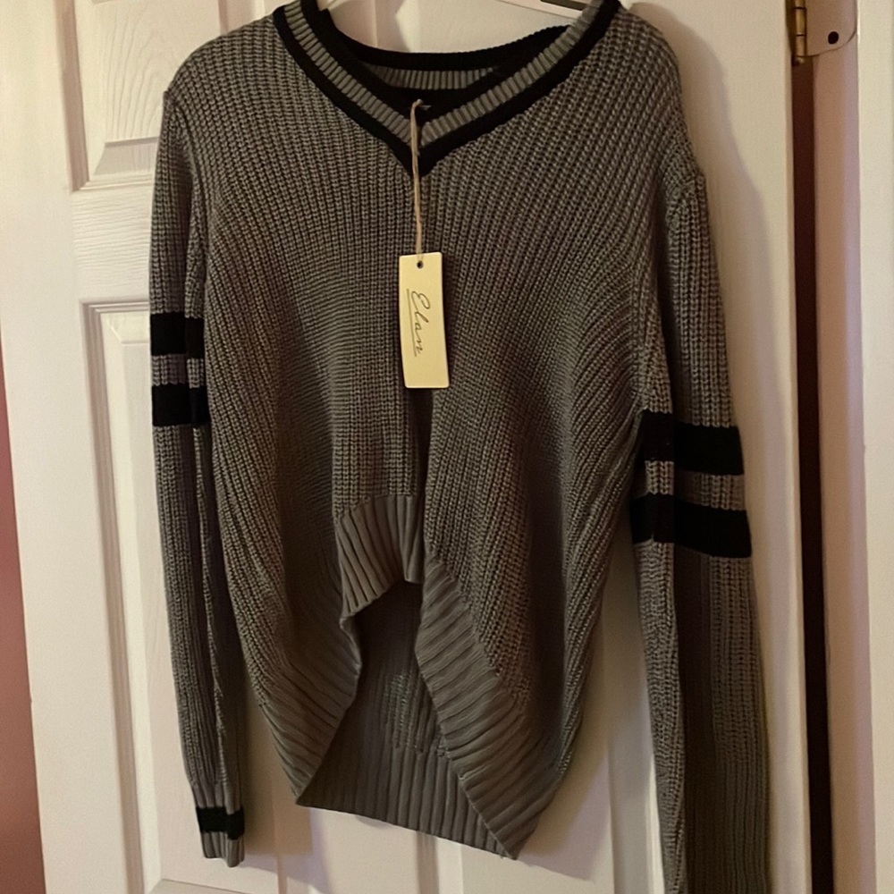 Elan Women’s V-neck Sweater (S)